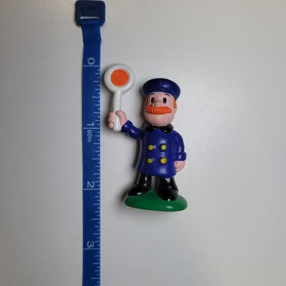 Vintage Train Towns People Plastic 2 Inch Cargo Mechanic Business Commute Play - Picture 7 of 8